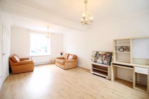 Lounge/Diner- click for photo gallery
